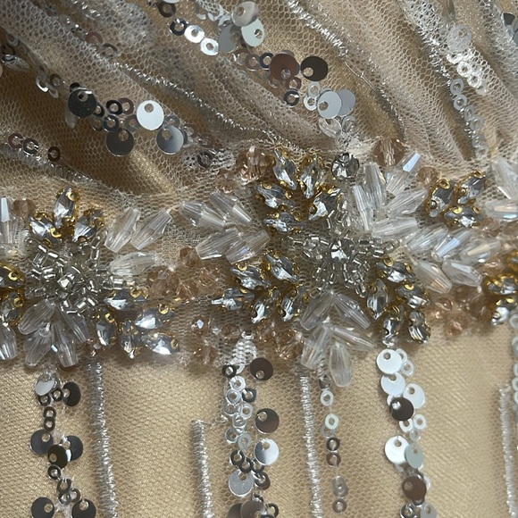 Mac Duggal Evening dress Size 4 - Picture 4 of 10